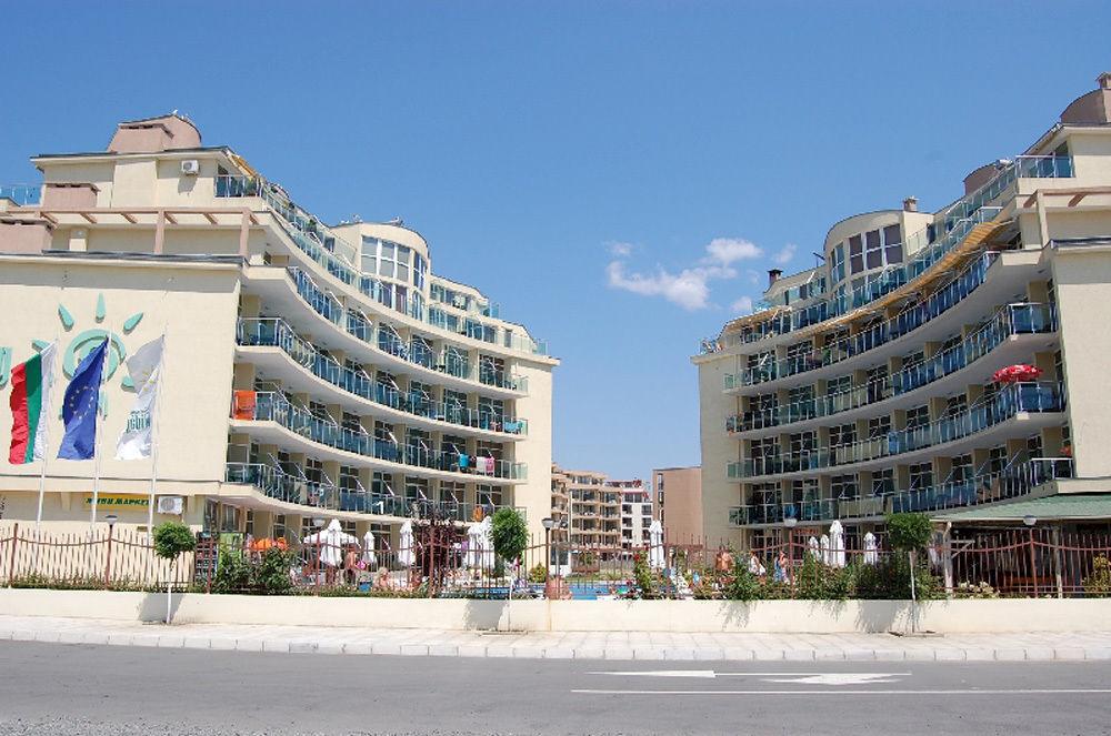 סאני ביץ' Julia Family Apartments מראה חיצוני תמונה