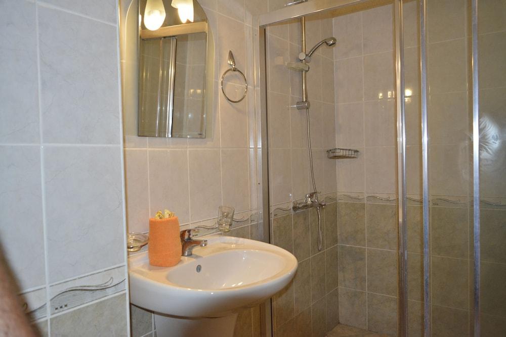 סאני ביץ' Julia Family Apartments מראה חיצוני תמונה